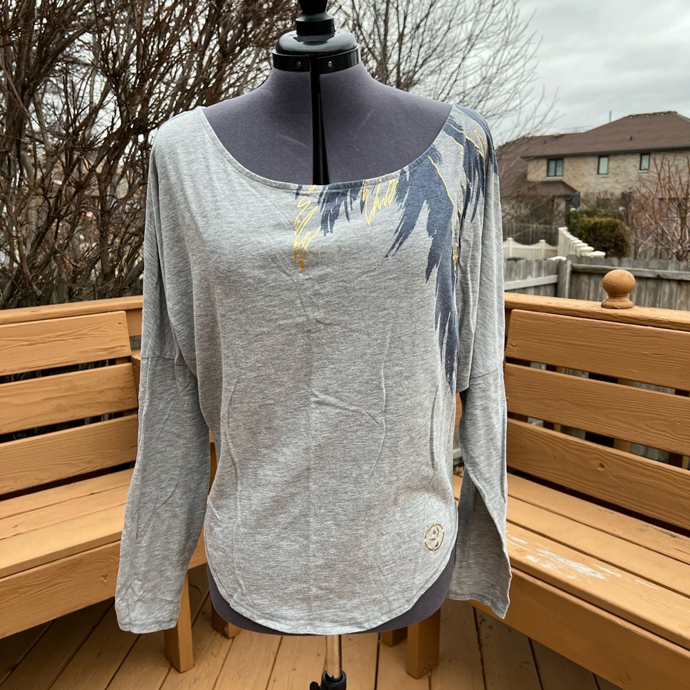 VINTAGE Zumba Off Shoulder Gray 3/4 Sleeve Tee